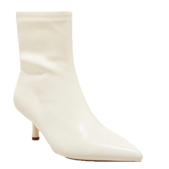 a new day Shoes - NEW A New Day Lonnie White Faux Leather Kitten Heel Ankle Boots Women Size 7